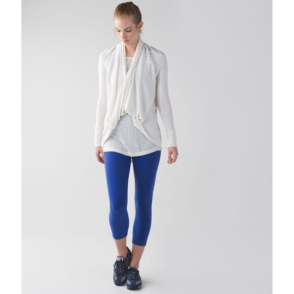 (4) $88 Lululemon Wunder Under Crop (Hi-Rise) *Full-On Luon Sapphire Blue - Picture 1 of 7